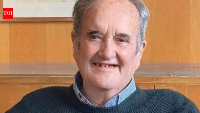 Veteran journalist and author Mark Tully passes away at 90 | India News