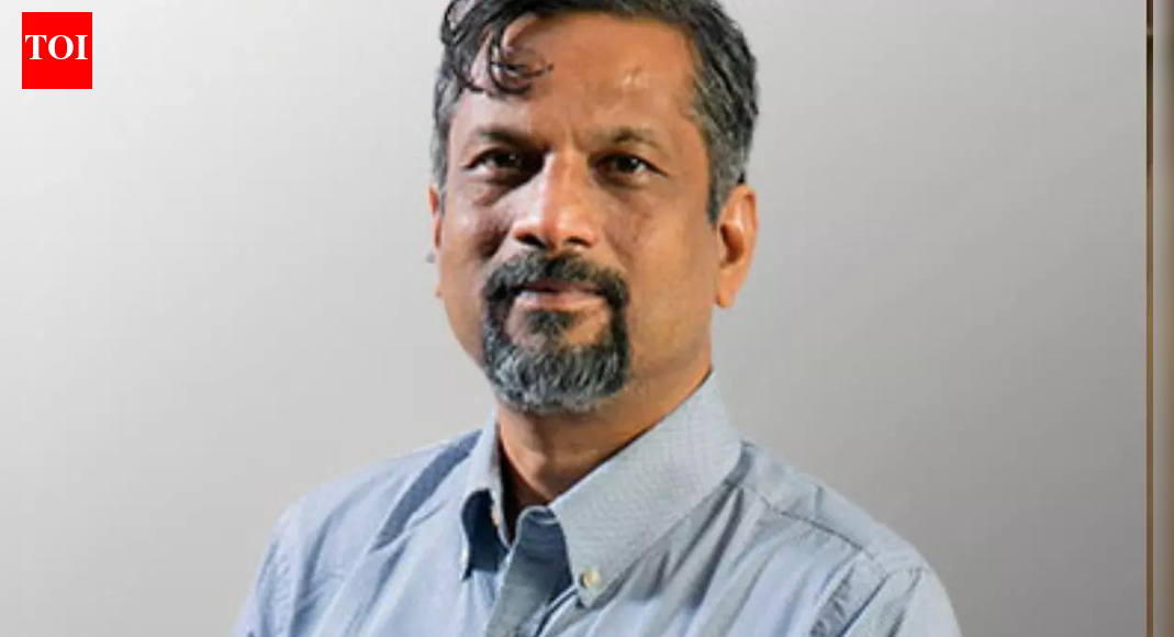 Zoho founder Sridhar Vembu says: AI reduces need for junior engineers, but then …