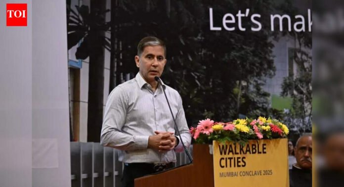 ‘Legally sound’ but should be more careful: Mumbai civic chief’s report on returning officer who did not accept AAP nominations after 5 pm | Mumbai News