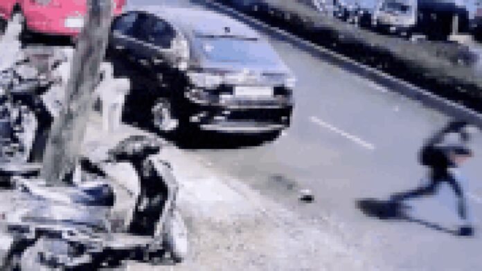 1 girl vs 10 dogs: CCTV captures stays attacking 9-year-old in Dombivli society | Thane News