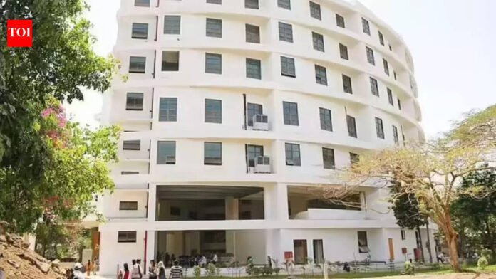 Betrayal, immortality and renunciation: Legend of Raja Bhadrahari enchants audience at ‘Afsana’ storytelling festival at Somaiya College | Mumbai News