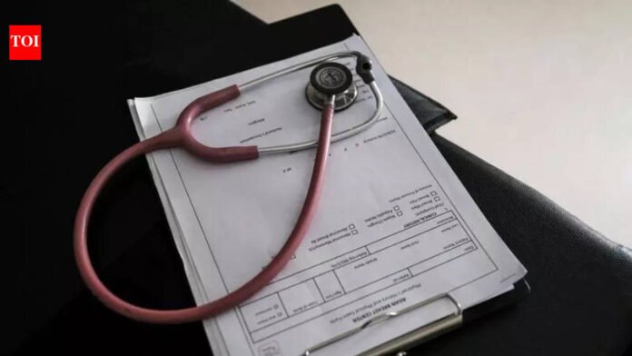 CT scan on blink, senior citizen taken to 3 hospitals in Mumbai; now on ventilator | Mumbai News