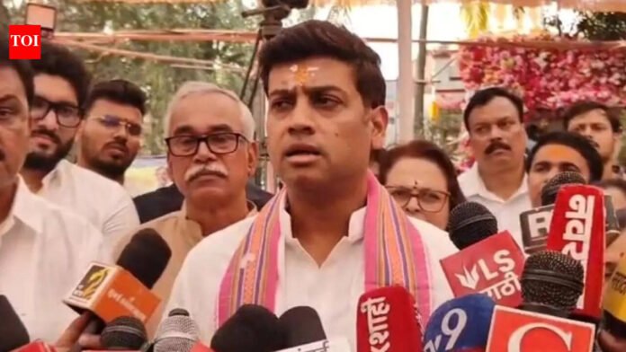 Contest against me, says Shrikant Shinde to Naik | Thane News