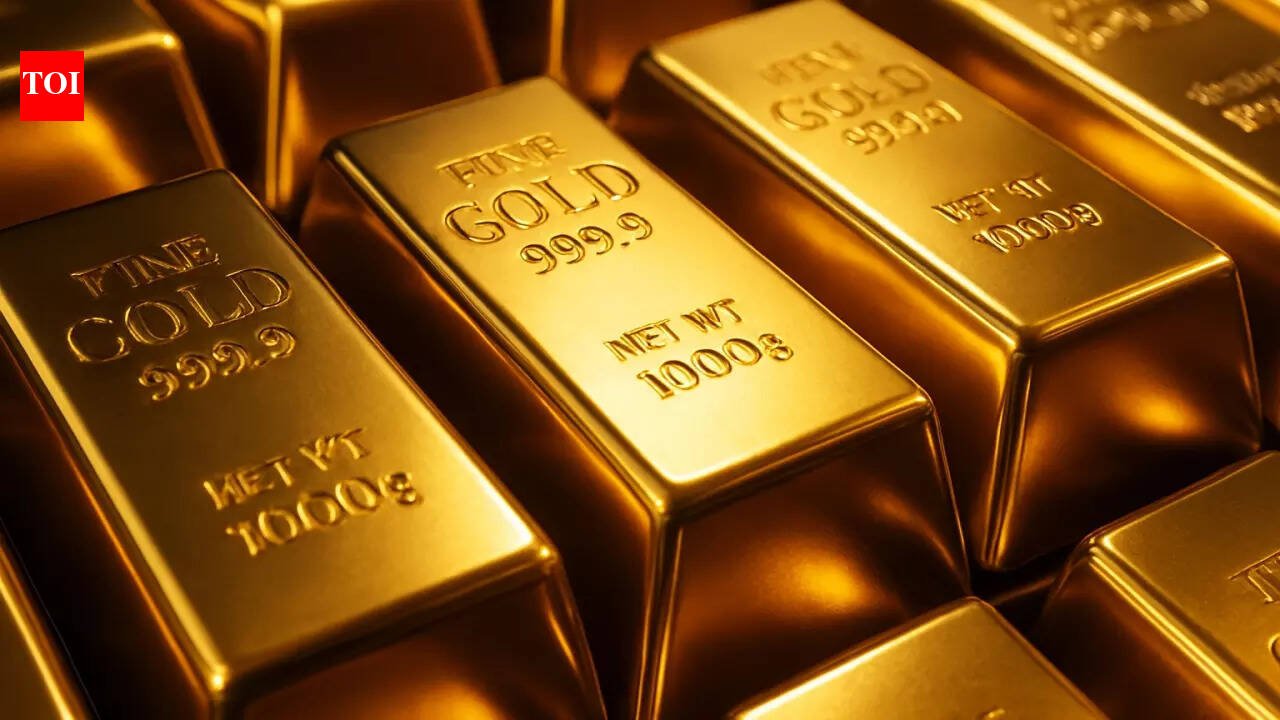 Gold, Silver Rate Today Highlights: MCX Gold, MCX Silver, ETFs tank; what’s the outlook for yellow, white metal?