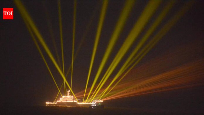 India guided by ethos of ‘Vasudhaiv Kutumbakam’: President Murmu at International Fleet Review | India News