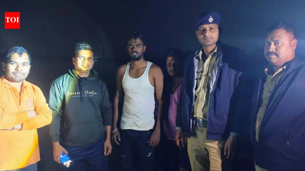 Man falls from moving train into Vaitarna creek, rescued by railway staff, locals in Mumbai | Thane News