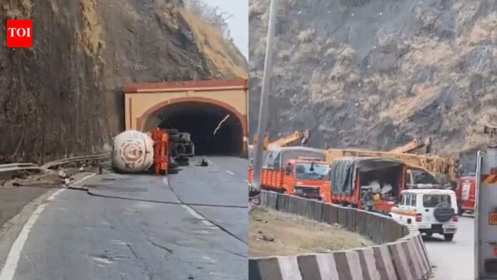 Mumbai-Pune Expressway jam: Mumbai–Pune Expressway in total chaos: Gas tanker mishap sparks 12-hour jam, traffic still paralysed; old highway overloaded due to diversion | Mumbai News
