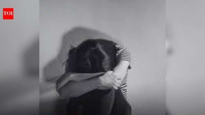 Mumbai shocker: Man arrested for repeatedly molesting minor on Karjat-bound train | Mumbai News