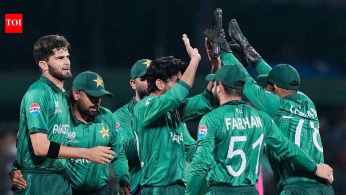 'Nahi hone wala': Virender Sehwag tears apart Pakistan’s qualification scenario | Cricket News