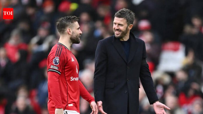 Premier League: Michael Carrick keeps Manchester United flying; Arsenal stretch lead at the top | Football News