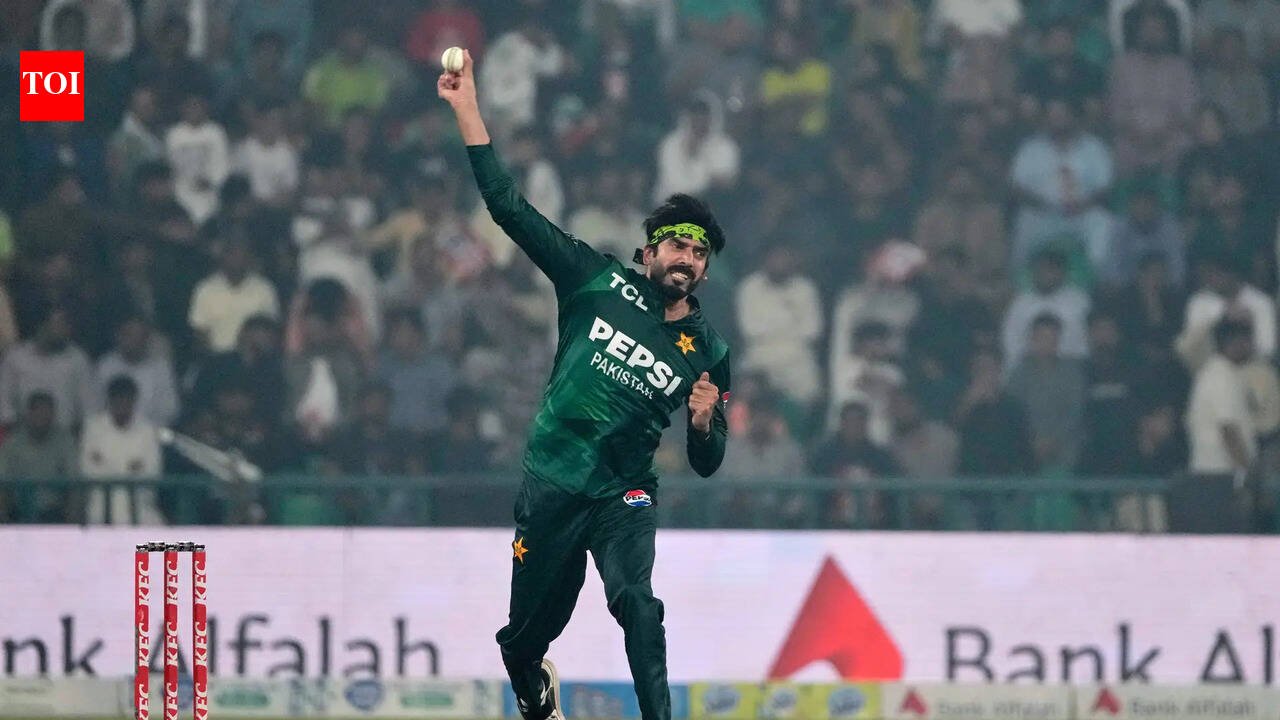 R Ashwin defends Pakistan's Usman Tariq as action debate explodes at T20 World Cup | Cricket News