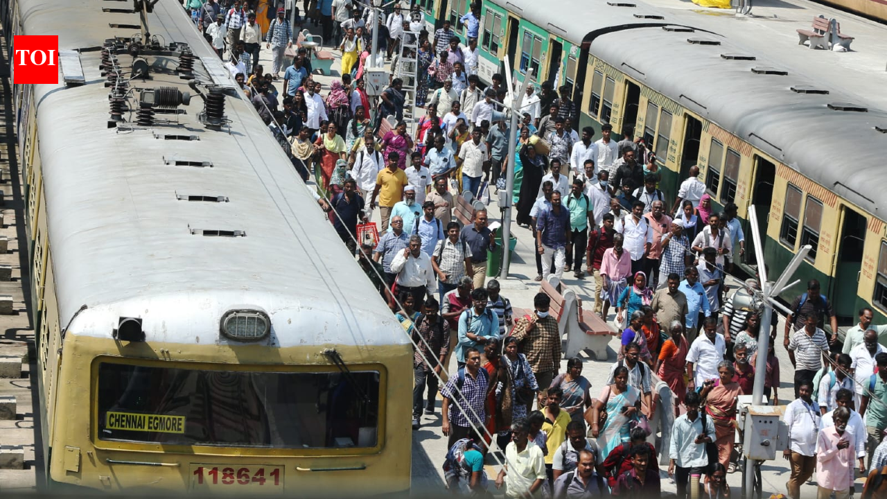 Revised Chennai suburban train services throw life out of gear for commuters | Chennai News