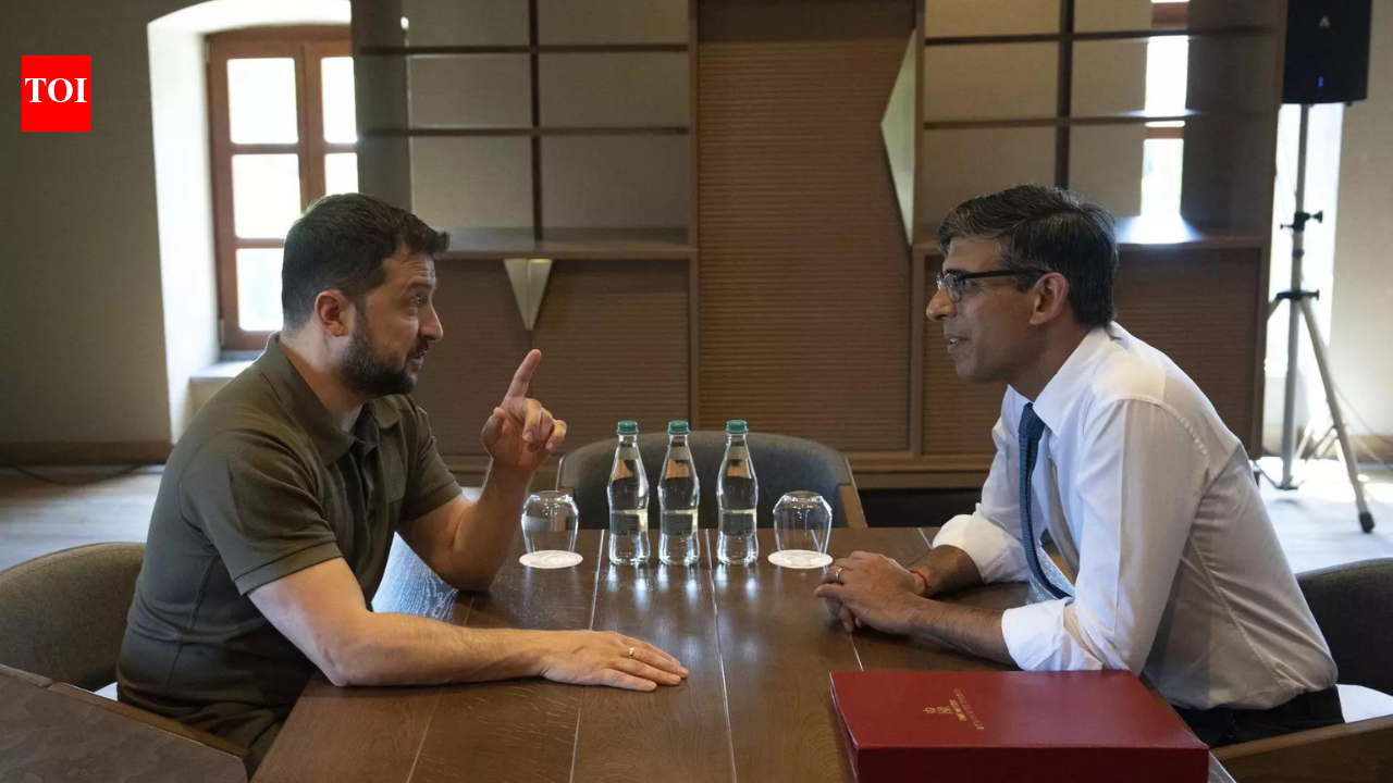 'Russia suffering 1,000 casualties a day, 80% from drones': Rishi Sunak writes after meeting Volodymyr Zelenskyy | World News