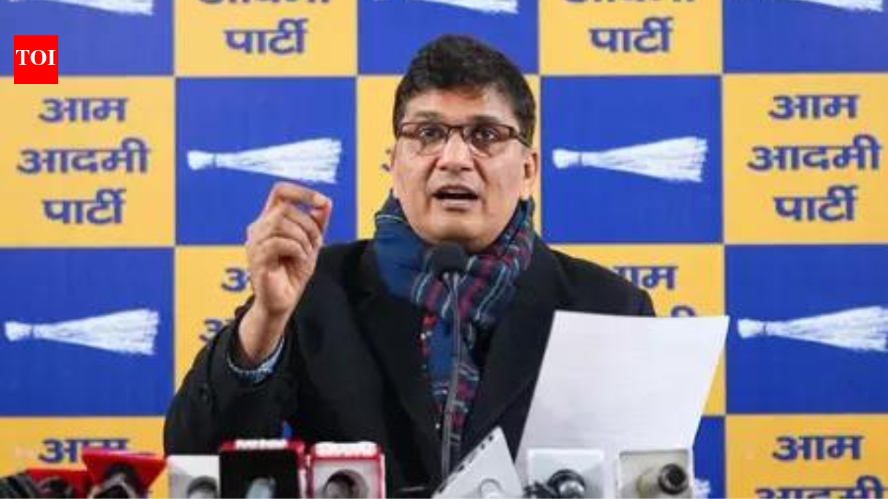 'Shamelessness of government and police': AAP's Saurabh Bhardwaj hits out at BJP over Janakpuri youth's death | India News