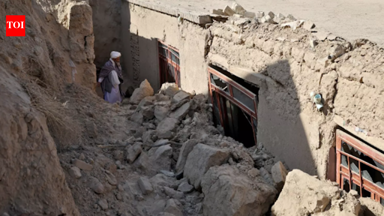 'They bombed our civilian compatriots': 'Dozens' killed after Pakistan conducts airstrikes in Afghanistan