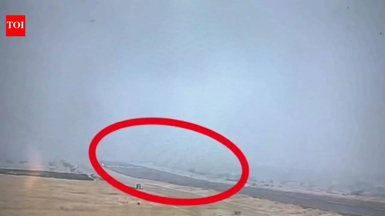 Tragic Plane Crash Claims Ajit Pawar: New Footage Raises Questions on Safety and Visibility | Mumbai News
