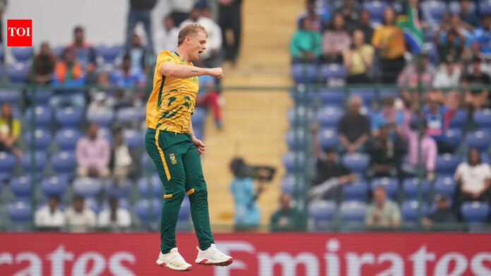 United Arab Emirates 111/4 in 17.2 Overs | South Africa vs United Arab Emirates Live Score, T20 World Cup 2026: Regular wickets hurt UAE after a good start