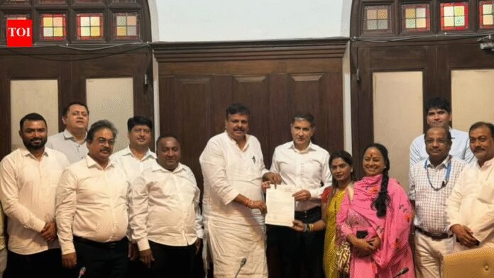 VJTI professor, engineers offer fixes for tremors during Mumbai coastal road works | Mumbai News