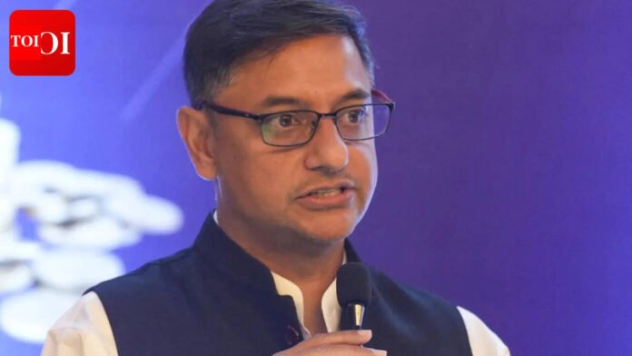 ‘Not enough’: PM economic advisor Sanjeev Sanyal warns of foreign ship reliance risks, backs India-owned merchant fleet for trade