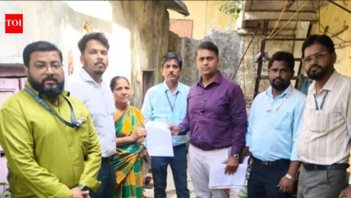 60 booked for littering as KDMC launches crackdown in Kalyan East | Thane News