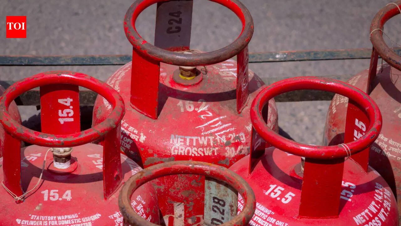 'Adequate stock available': Govt issues clarification on LPG refill booking timeline amid confusion