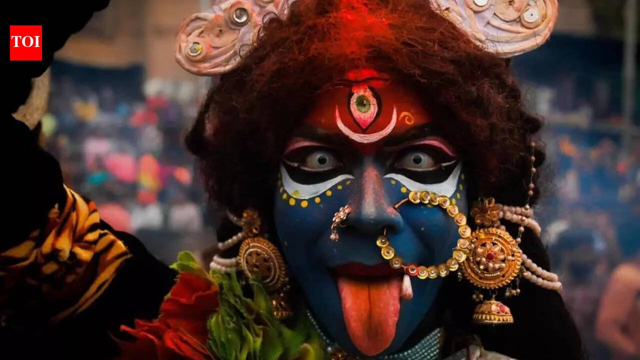 'Ashes to ashes, dust to dust': Inside Masaan Holi at Manikarnika Ghat | India News
