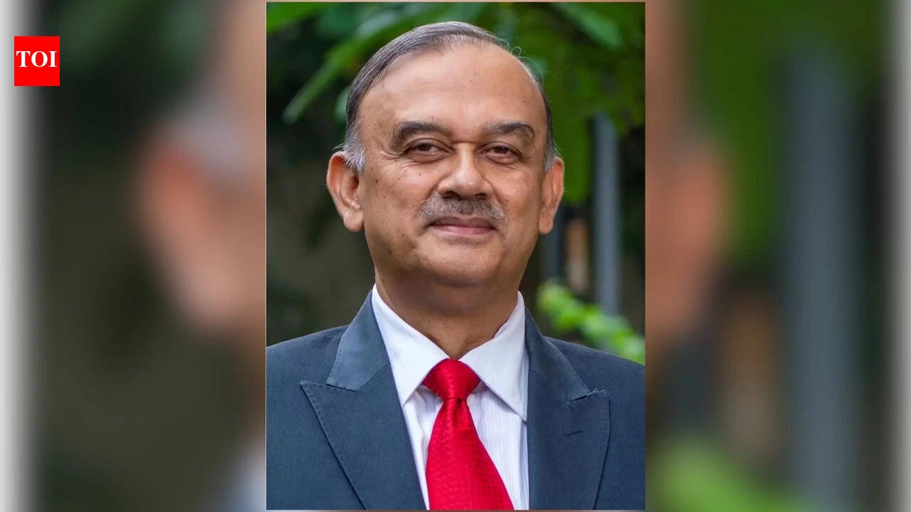 Atanu Chakraborty rebuts HDFC MD, flags ‘deeper governance issues’ behind exit