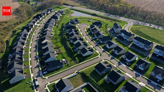 Average US mortgage rate climbs to 6.11% as Middle East tensions unsettle bond markets