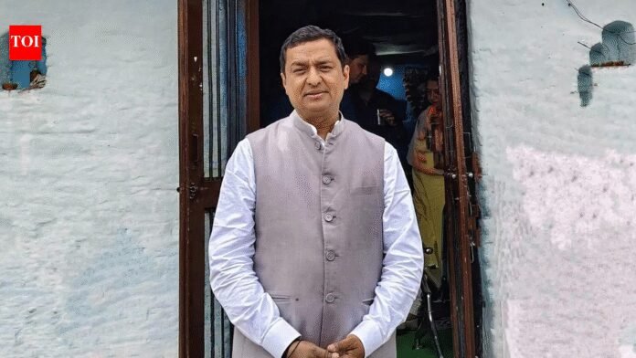 BJP MP Baluni plays Holi in 'ghost village', seek return of ex-residents | India News