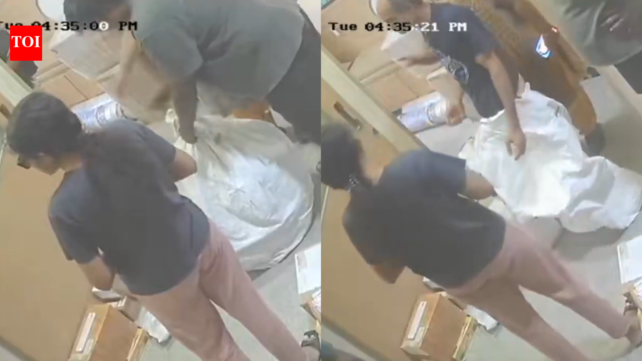 Bengaluru News: ‘Why are you running a business?’: 5 try to ‘courier’ man in gunny bag in Bengaluru, argue with staff after being denied | Bengaluru News