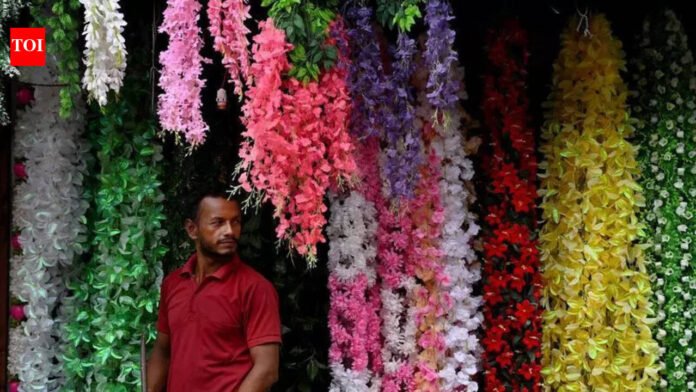 CM Devendra Fadnavis announces special drive and fresh notification to ban use of plastic flowers at festivals and banquet halls in Maharashtra | Mumbai News