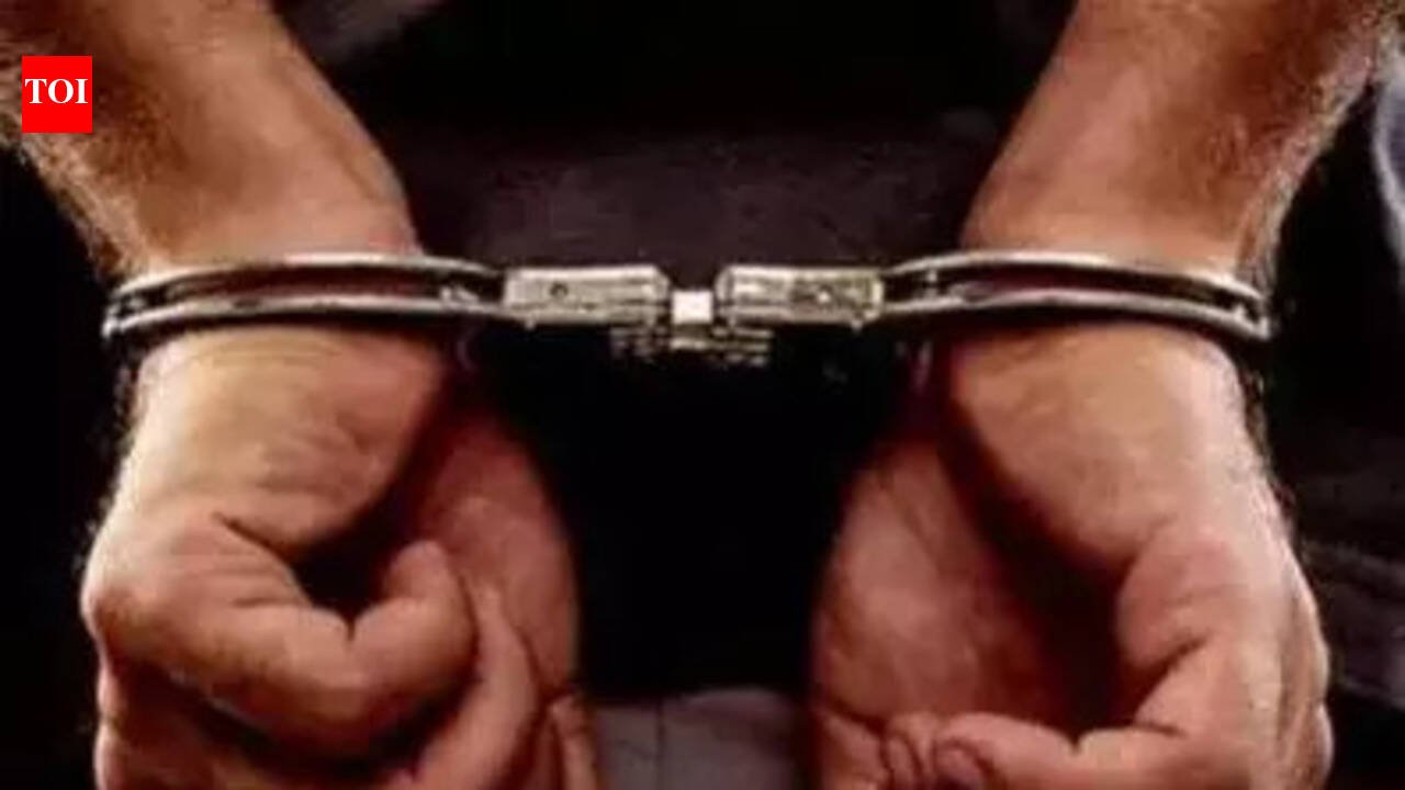 Central Railway Bribery Case: CR engr ‘seeks 40L bribe’ for contract to firm, nabbed by CBI | Mumbai News