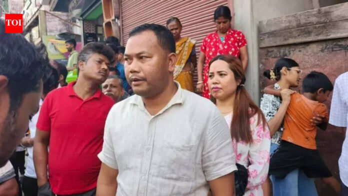 Cops seize Rs 2.75 lakh cash from Assam couple in Alipurduar | Kolkata News