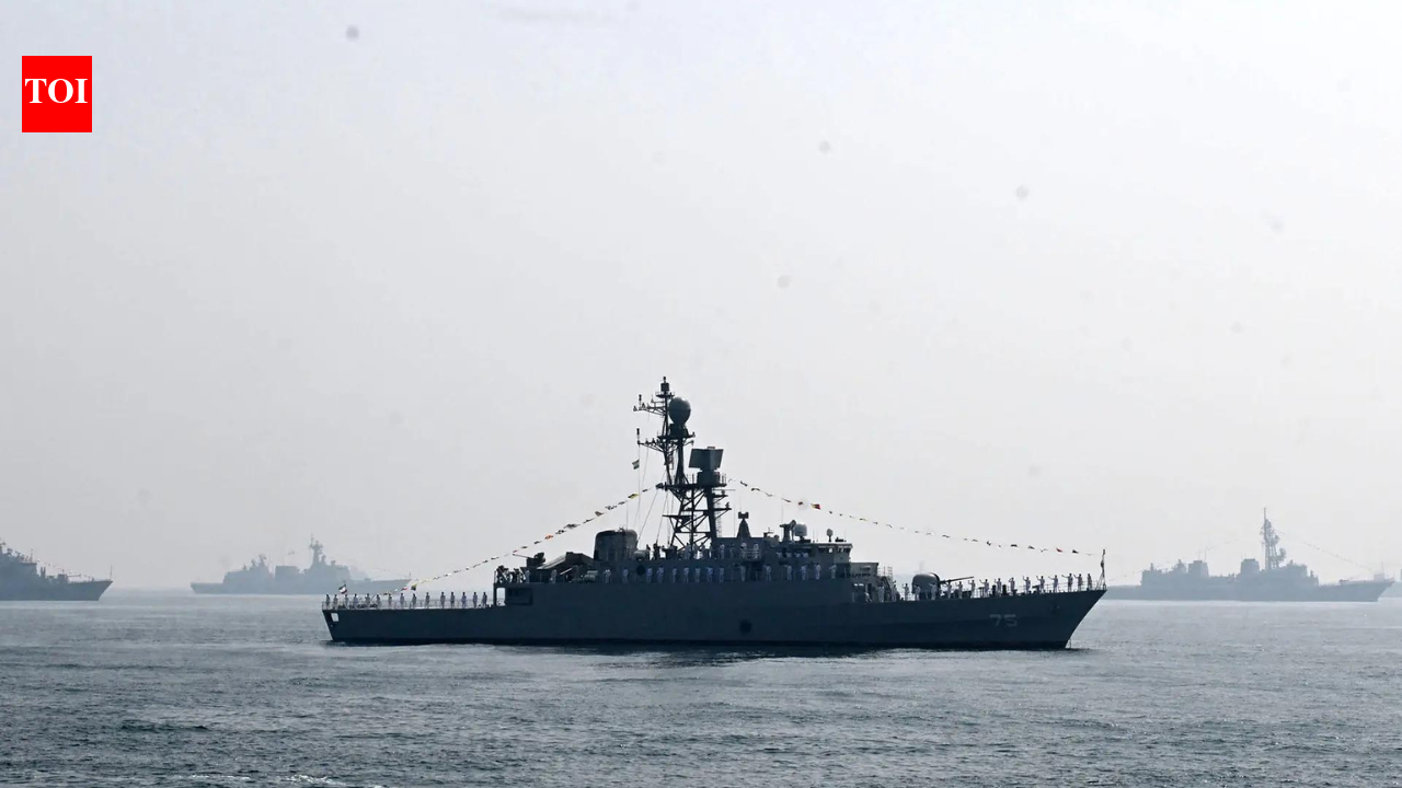 ‘Could be targeted’: Second Iranian warship heads towards Sri Lanka a day after US submarine attack