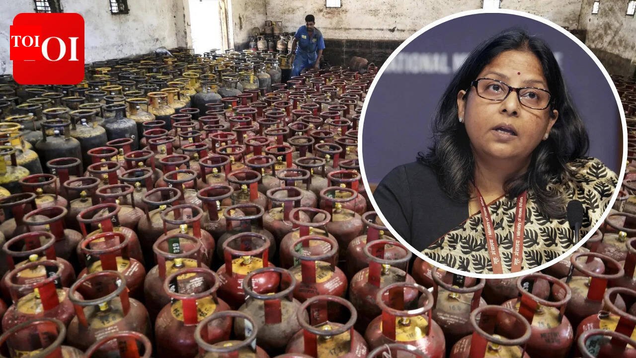 'Difficult situation': Government briefs on LPG supply, urges citizens to avoid panic booking | India News