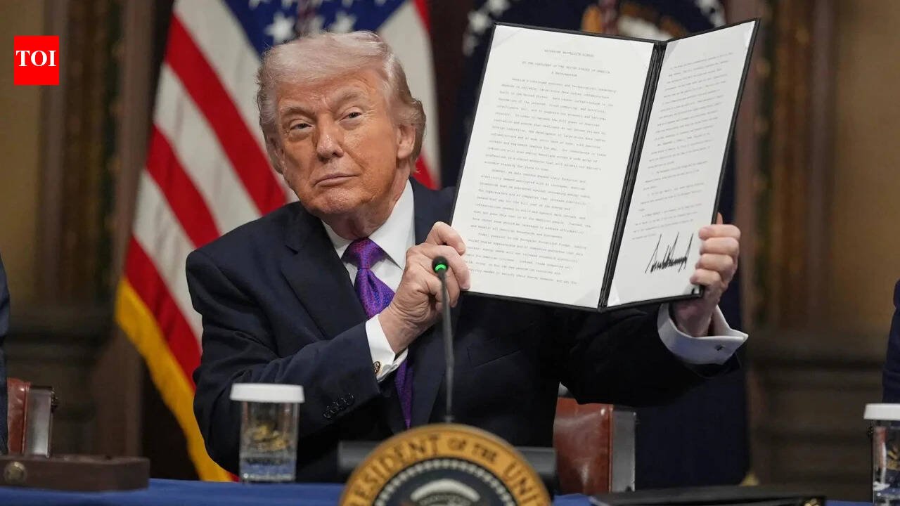 Donald Trump: Middle East crisis: Donald Trump rates US war effort ‘15 out of 10’; vows to push on against Iran