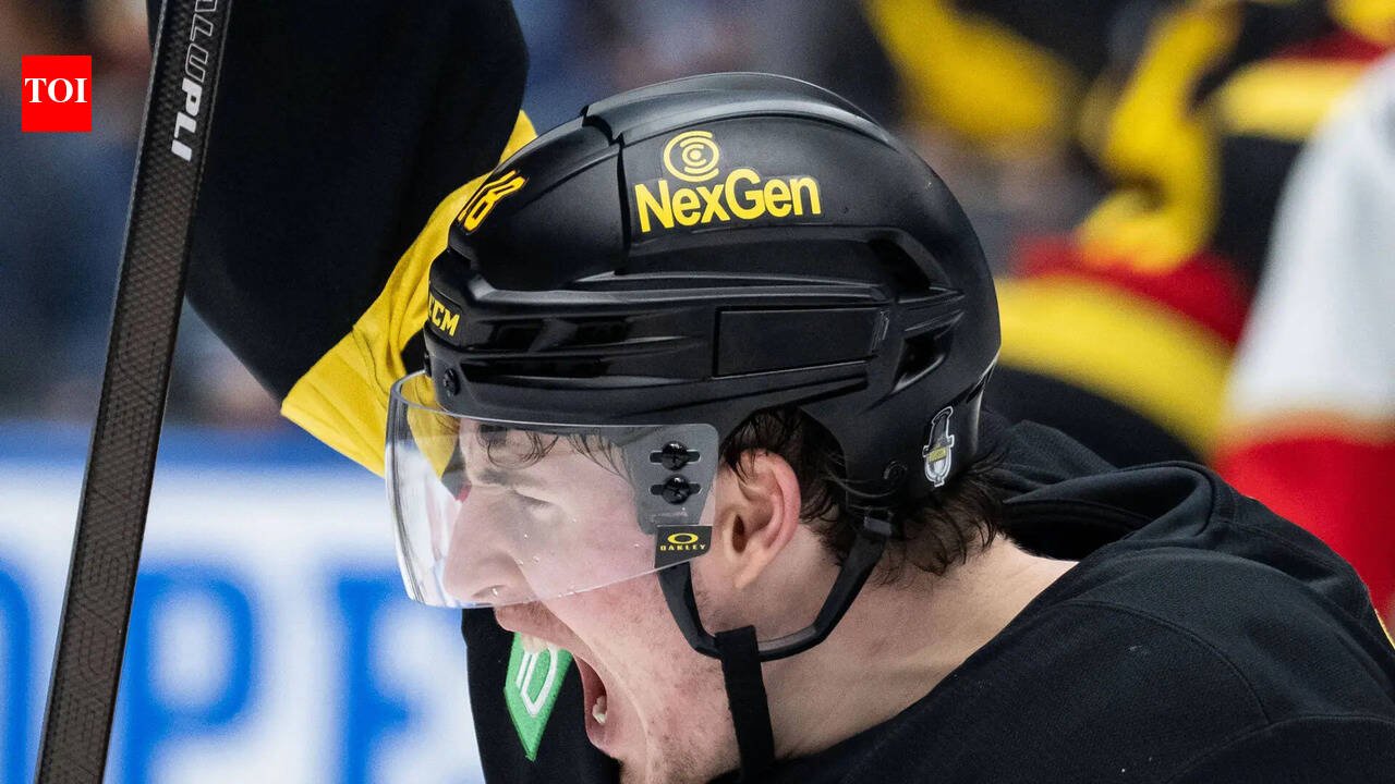 Elias Pettersson Reaches 200th NHL Goal Milestone In Vancouver Canucks Win Over Florida Panthers | NHL News