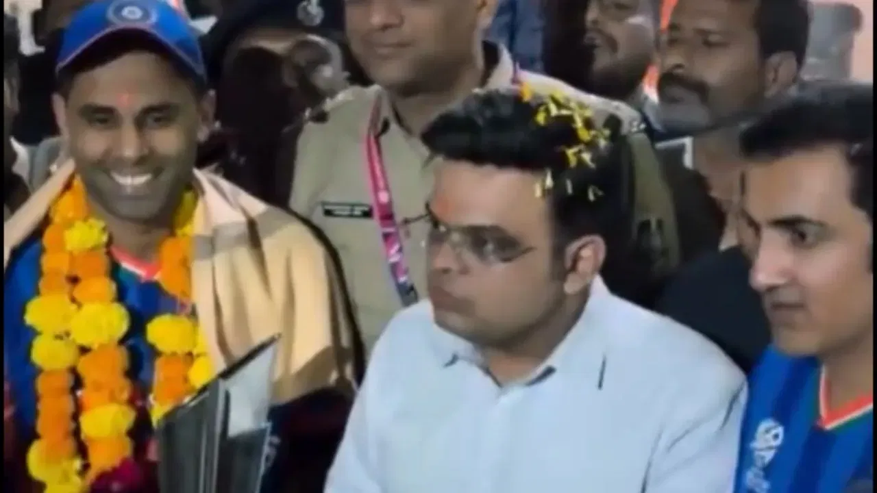 Ex-CSK spinner BLASTS at Kirti Azad over 'temple' visit comments after India's T20WC win