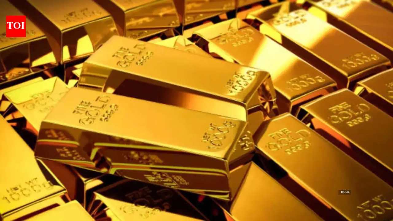 Gold import quota licences under India-UAE pact get extended till June 30