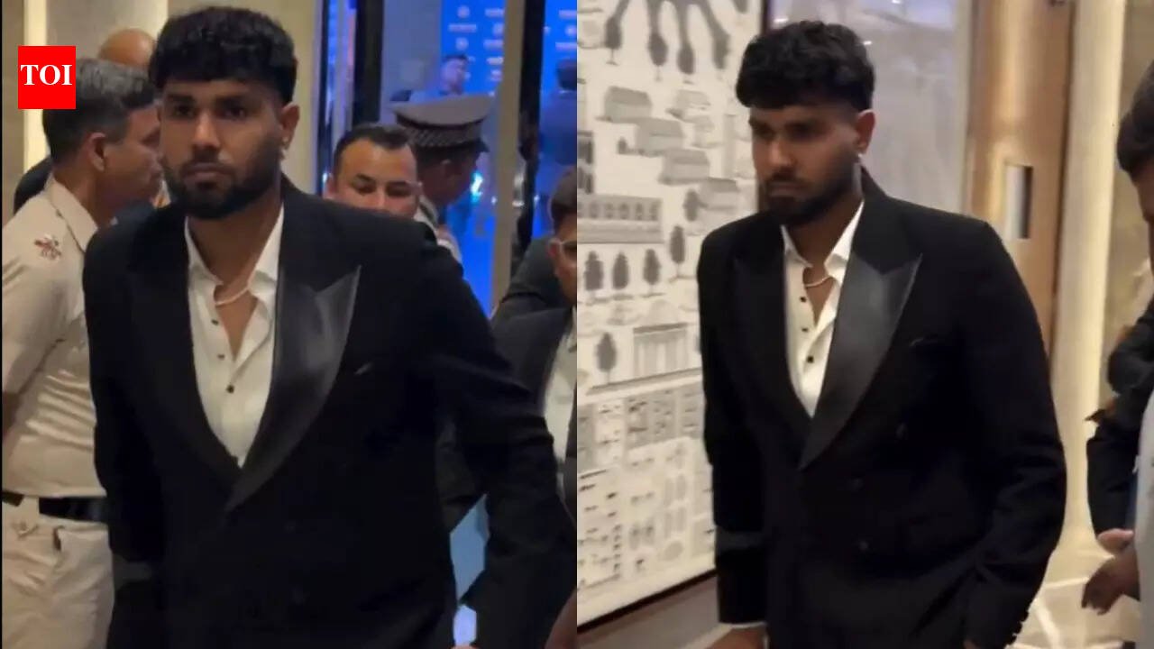 IPL 2026: Injured Harshit Rana on crutches at BCCI Naman Awards - Watch | Cricket News