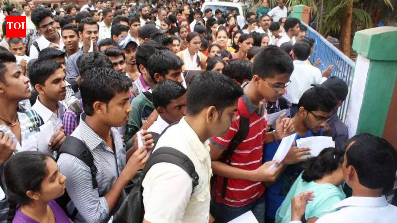 In Maharashtra, tepid response to entrance test for BMS, BBA, BCA yet again | Mumbai News