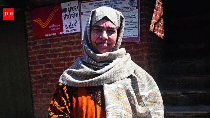 J&K Postwoman: You've got mail: J&K's first postwoman clocks 25 letters a day, 30 years on foot | India News