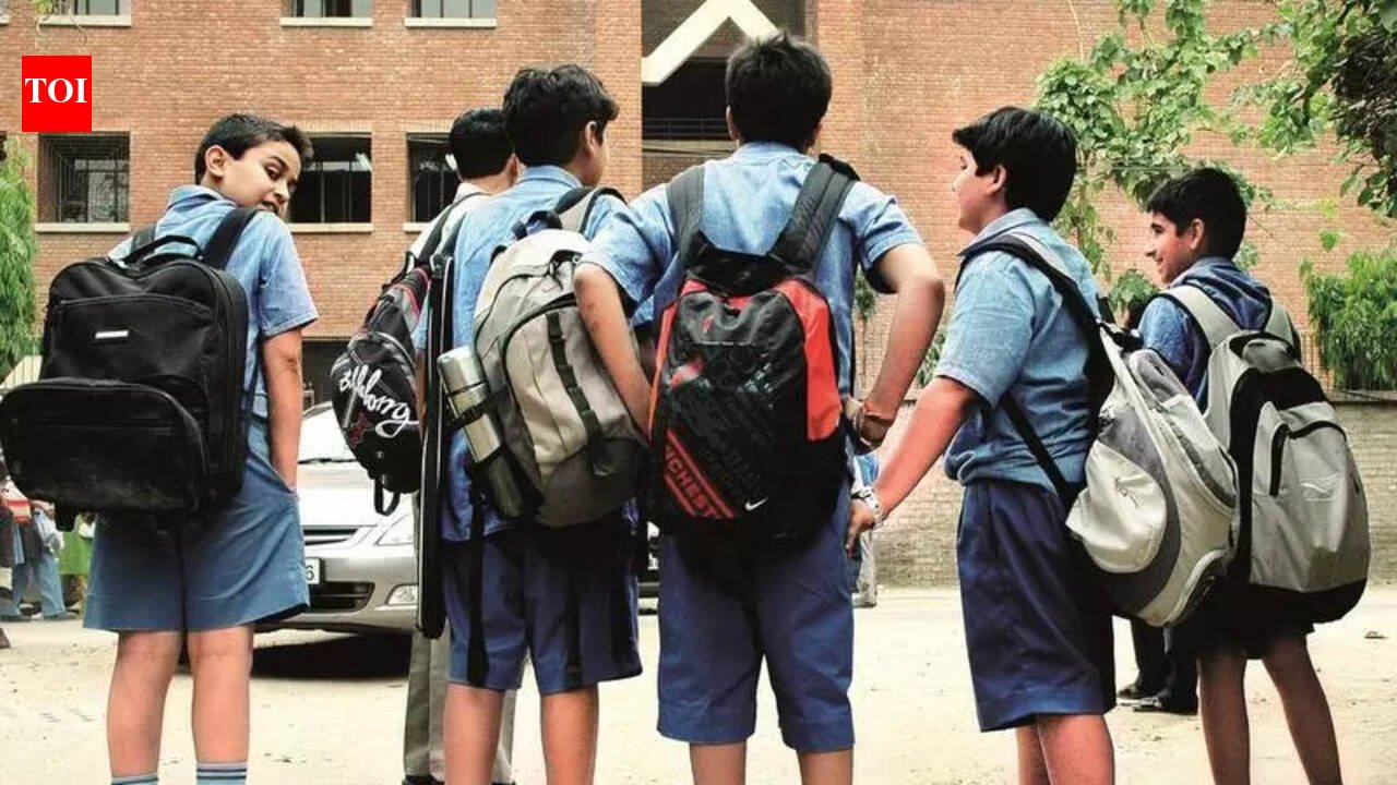 Maharashtra Qr Textbooks: QR codes in textbooks, geo-surveys... ideas at SCERT contest | Mumbai News