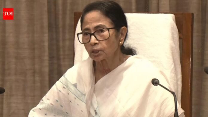 Mamata Banerjee raises monthly honorarium for priests, muezzins by Rs 500 ahead of EC's poll schedule announcement | India News