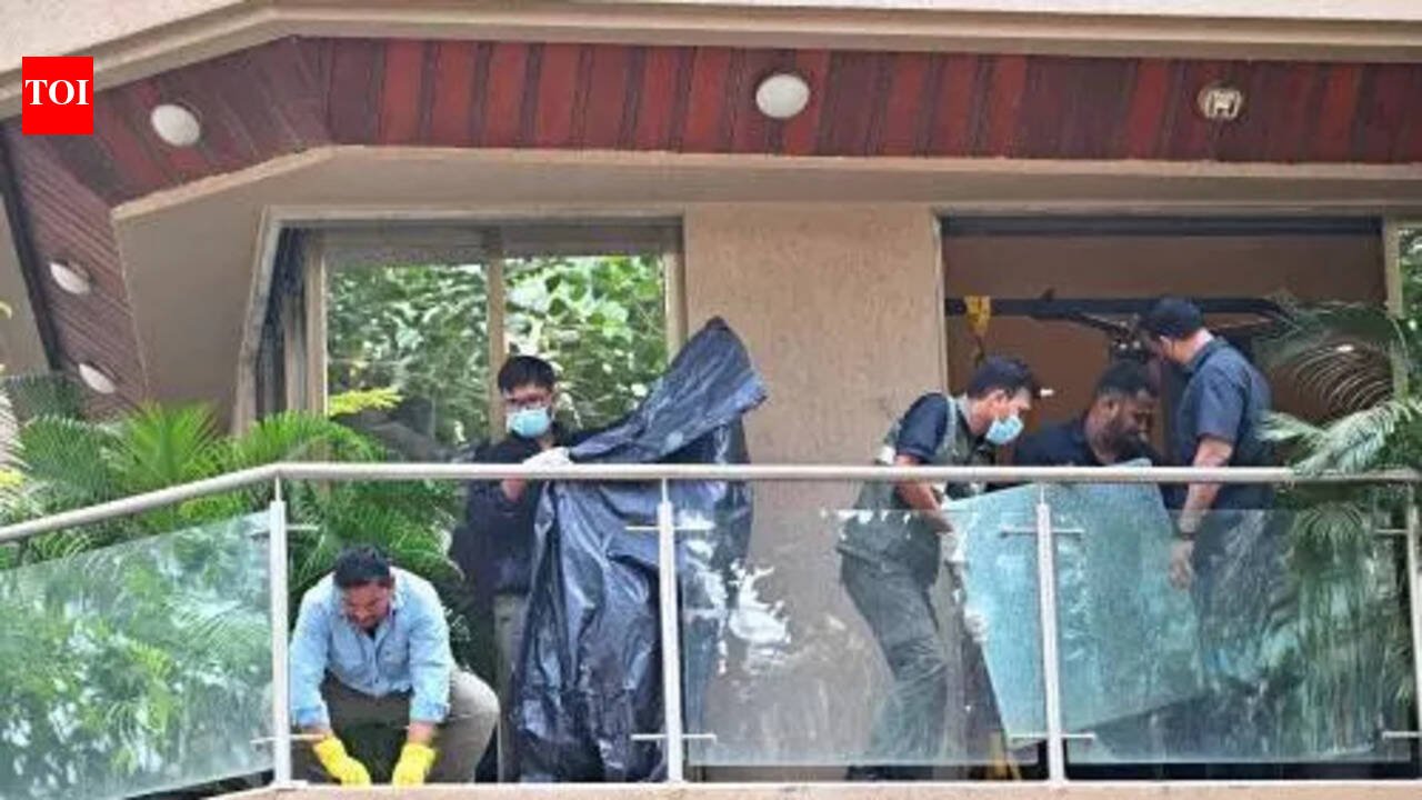 Man arrested from Agra in Rohit Shetty bungalow firing case had introduced shooter to Bishnoi gang: Mumbai Police | Mumbai News
