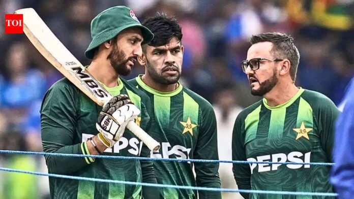Mike Hesson under fire as Pakistan players unhappy after T20 World Cup fiasco | Cricket News