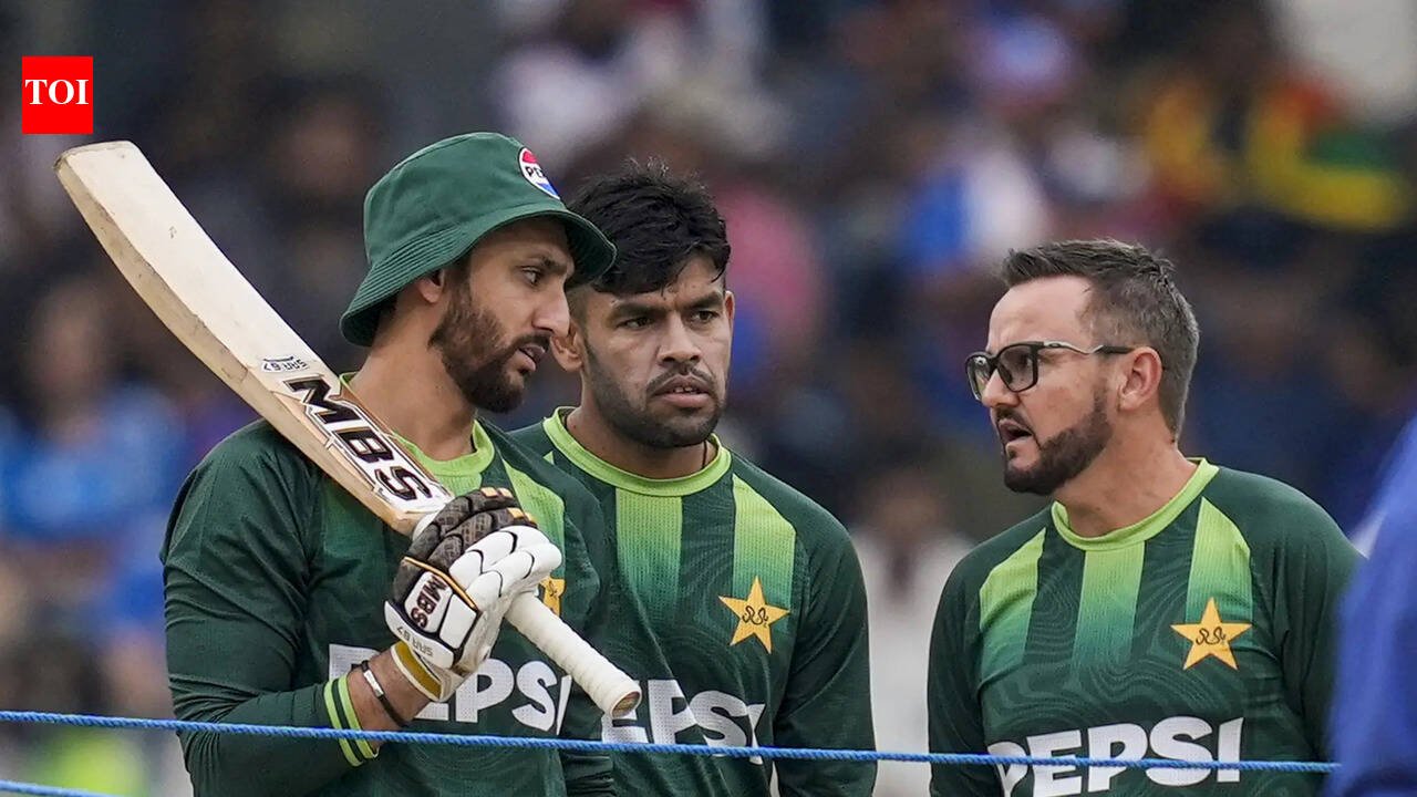 Poor tactics, faulty playing XI hasten Pakistan’s T20 World Cup exit | Cricket News