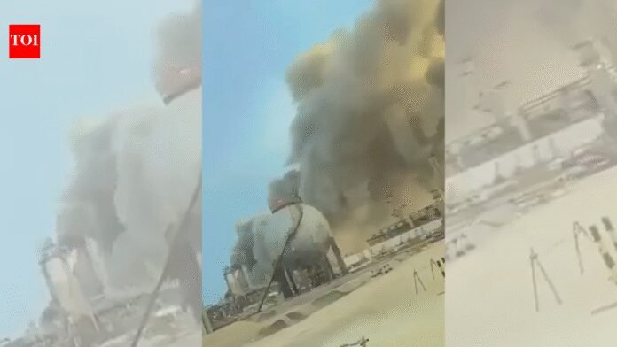 Saudi Aramco: Watch: Saudi Aramco oil refinery, one of the Middle East’s largest hubs, hit by Iranian drone