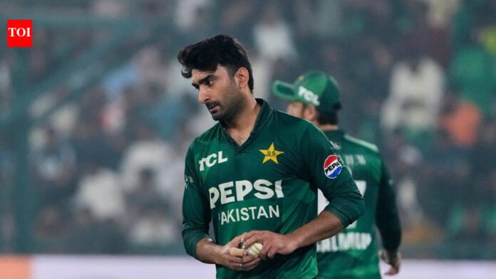 T20 World Cup Controversy: Pakistan's Salman Mirza denies 'misbehaviour’, sends legal notice to journalist | Cricket News