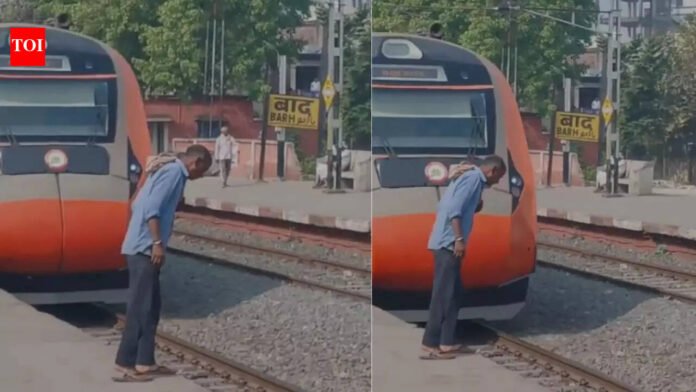 Tobacco Spitting Incident: Man goes to spit tobacco near railway tracks, dies after being hit by Vande Bharat | Patna News
